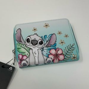- Beautiful Disneyxloungefly tropical stitch wallet